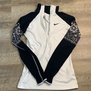Nike Dri Fit Pull Over SZ S
